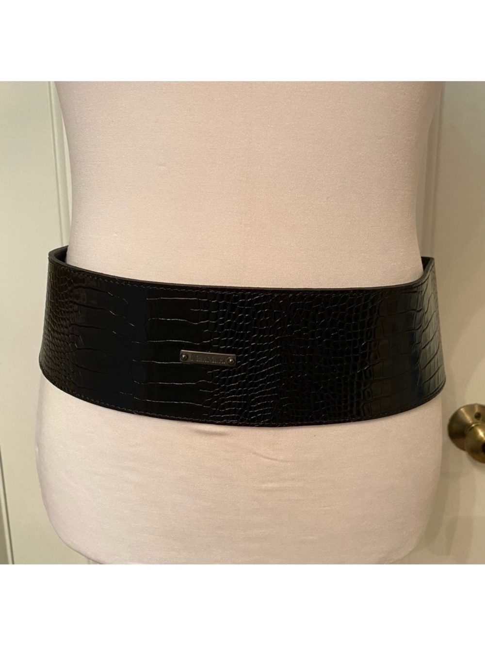 MAX MARA BELT WIDE BLACK LEATHER CROC LOOK SUEDE TAB BUCKLE ITALY SIZE L